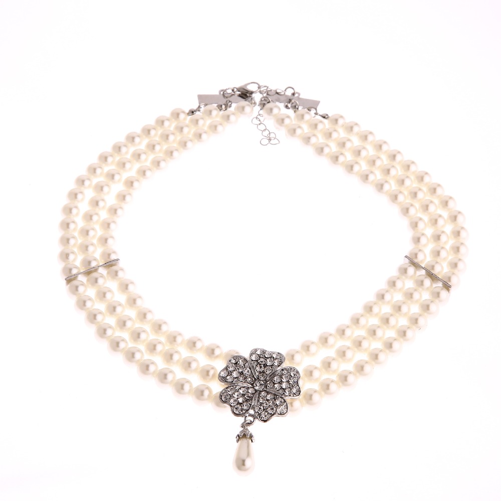 Audrey Hepburn Breakfast at Ti - огляд і ціна Women'S Accessories In The 1950S